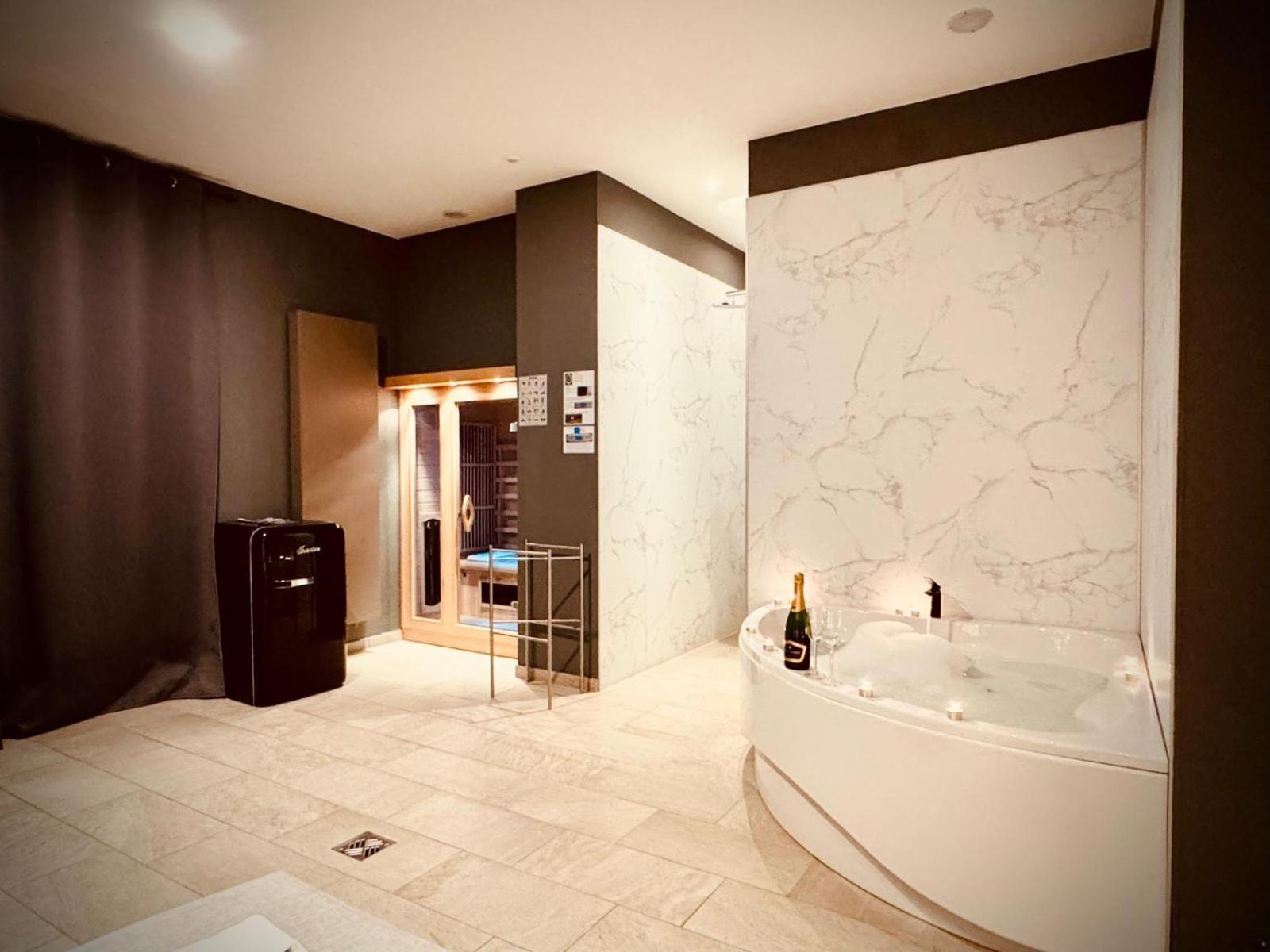 The Rose Suites Brygge Exteriör bild