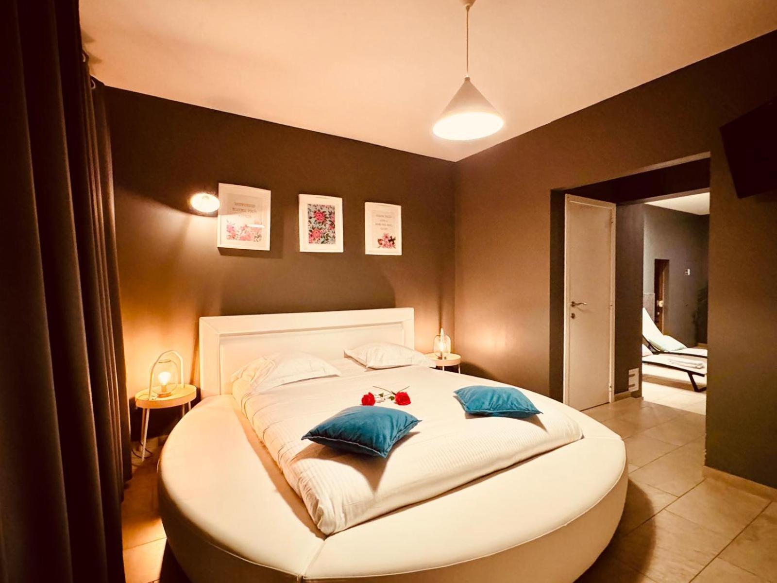 The Rose Suites Brygge Exteriör bild